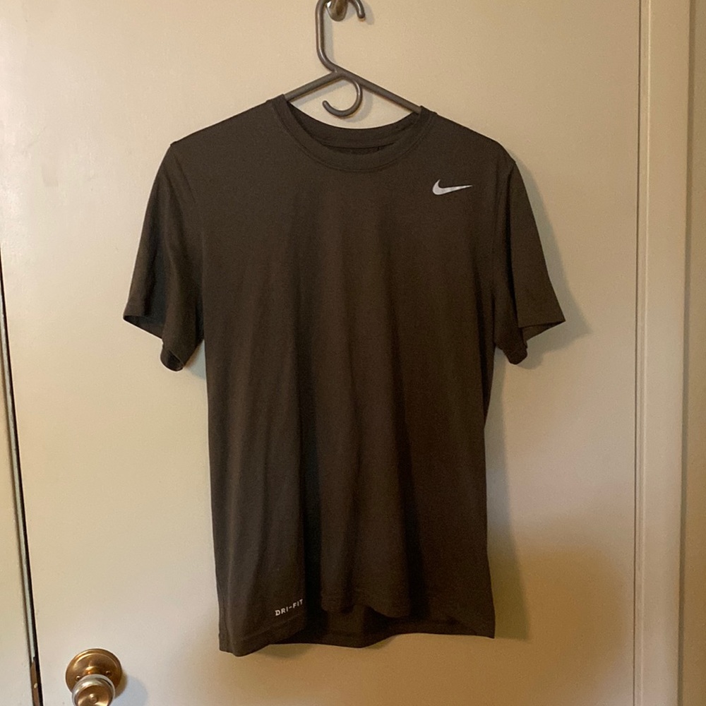 Olive green Nike Dri-fit tee shirt